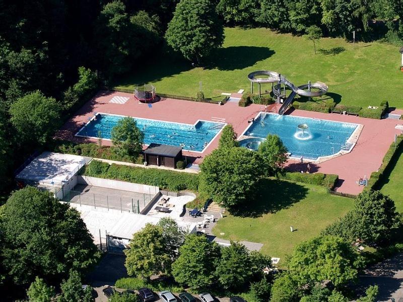 Villa Im Bongert - Tor Zum Nationalpark Eifel 黑伦塔尔 外观 照片
